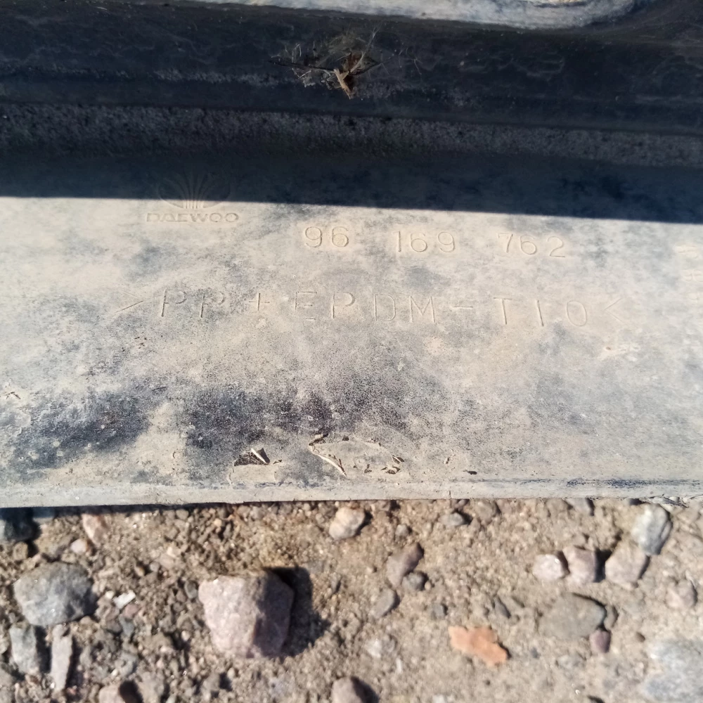 Передний бампер Daewoo Nexia 96169762