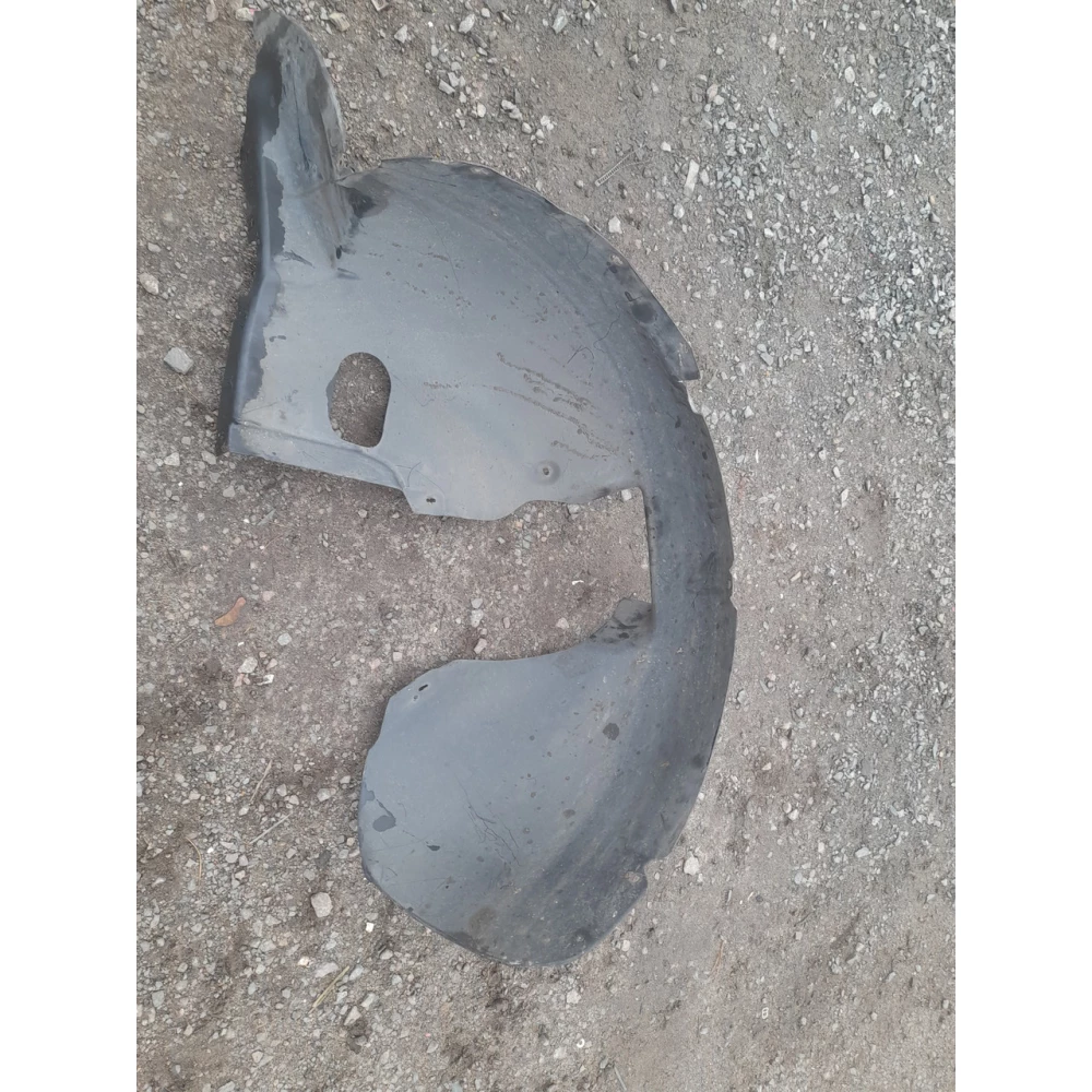 Передний правый  подкрилок Vw Touran