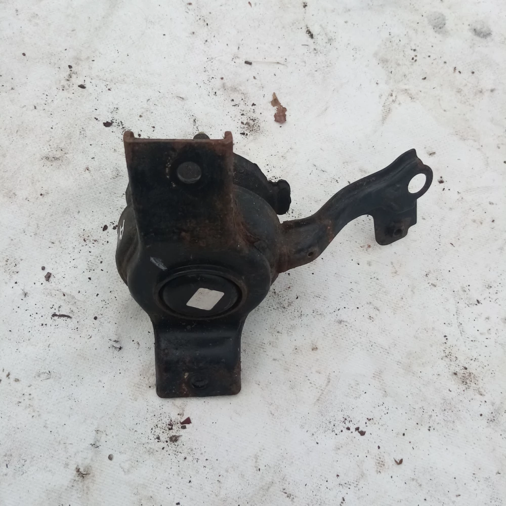 Подушка двигателя Hyundai Accent 23220000