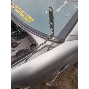 Изображение товара -  Правая петля багажника Opel Omega B