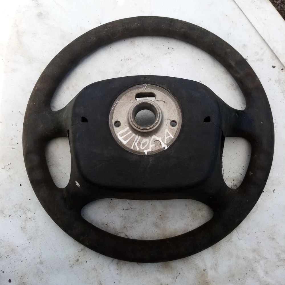 Руль Skoda Octavia 3B0418091