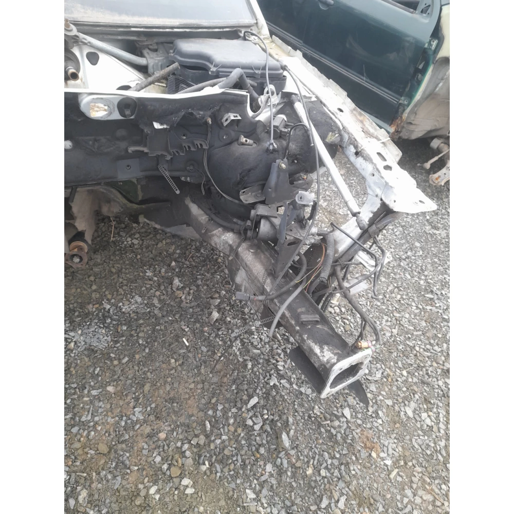 Передний левый лонжерон Vw Passat B5