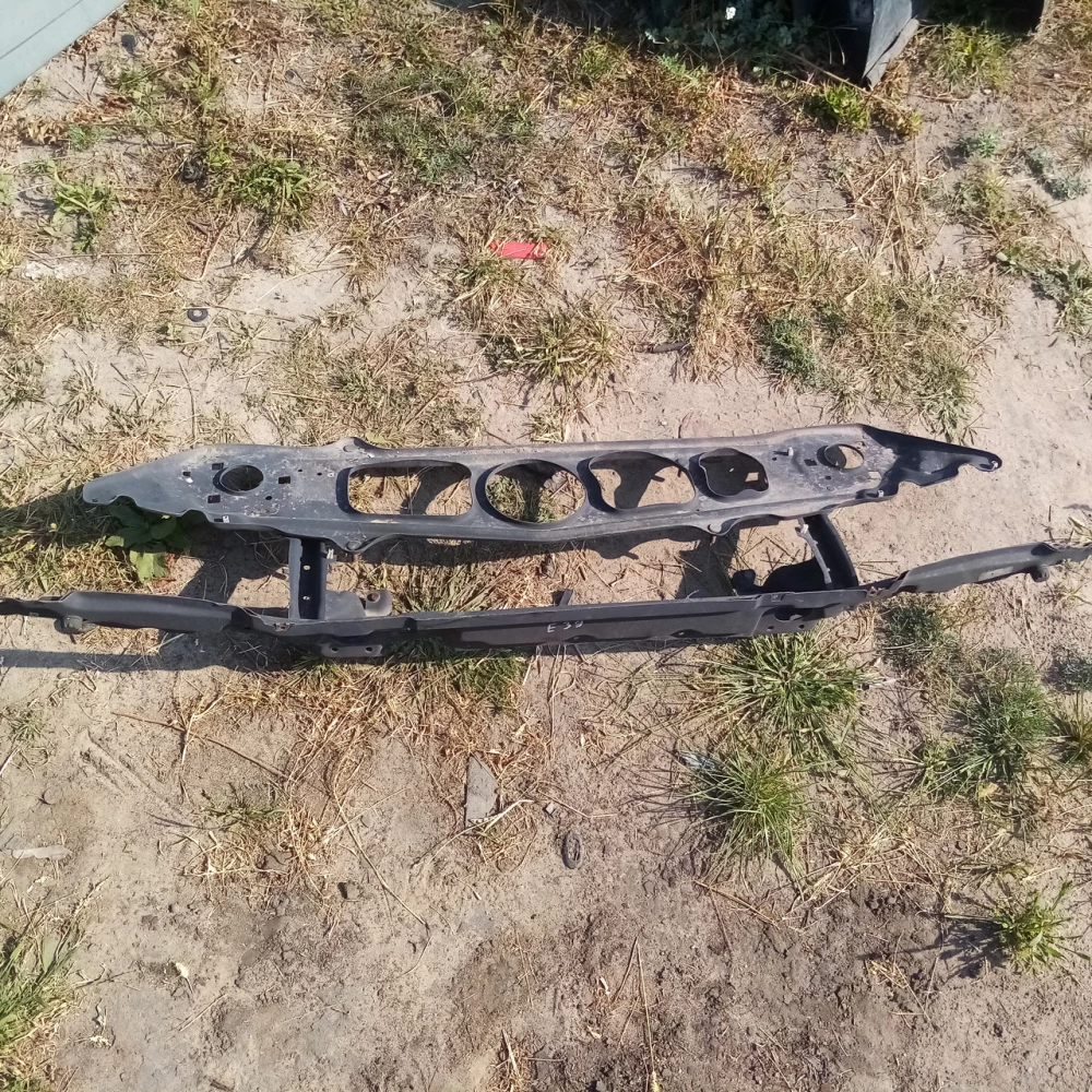 Передний   телевизор  BMW E 39