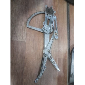 Изображение товара -  Передний правый стеклоподйомник Opel Astra G