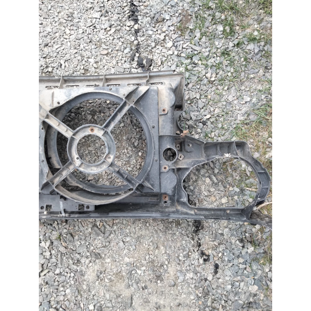 Передний телевизор VW Golf 3 Vento