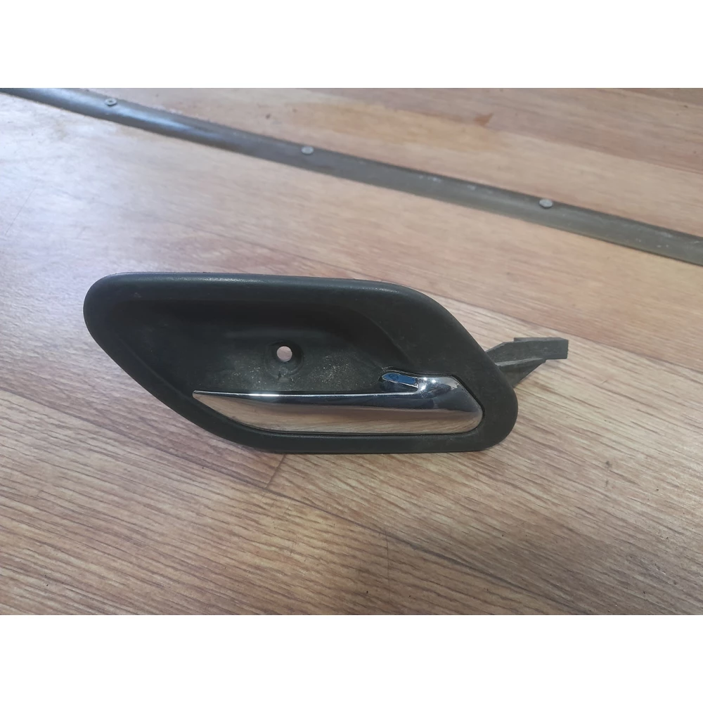 Правая ручка двери Bmw e39