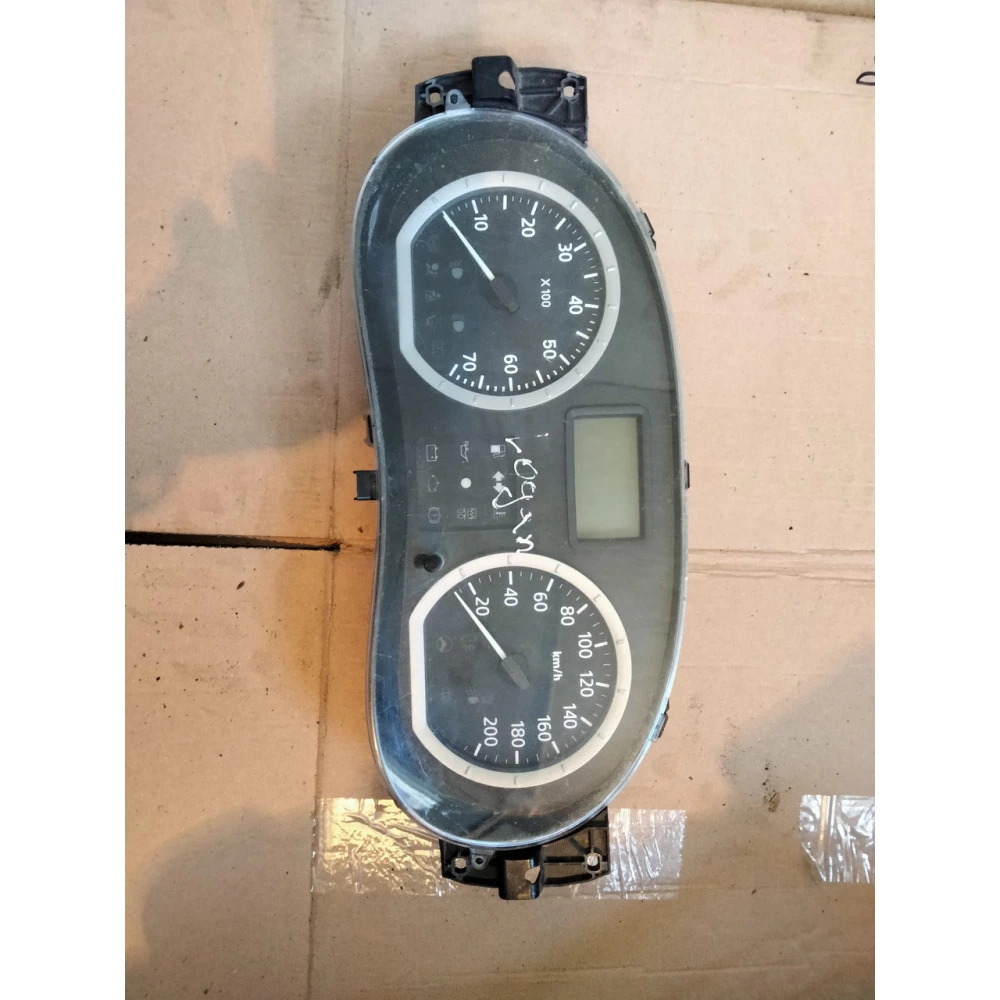 21677499-2 приборная панель Dacia Logan 1.6