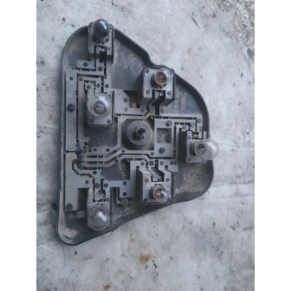 Плата заднего правого фонаря BMW e39