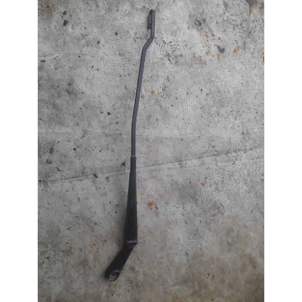 Правый дворник Vw Golf 3