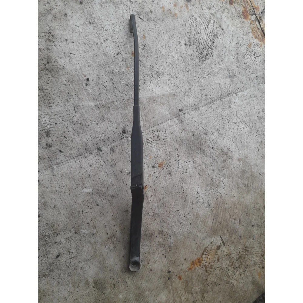 Левый дворник  Bmw E36 61618357209