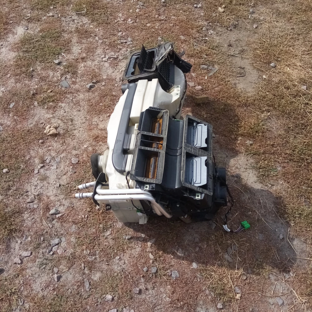 Корпус печки взборе Volvo v70