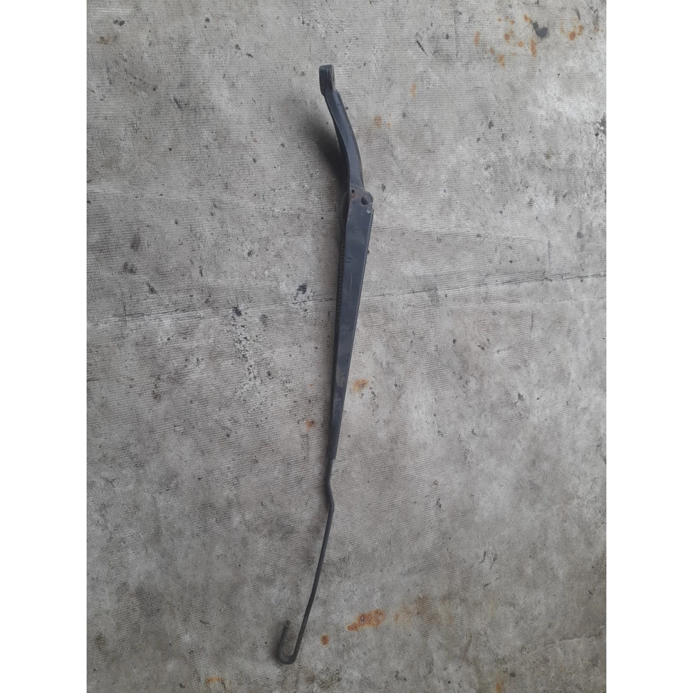 Левый дворник  Volvio v70