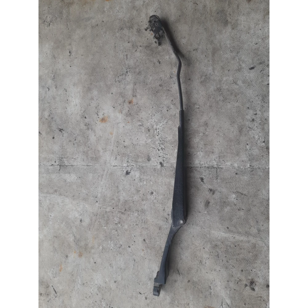 Левый дворник Vw Passat B3357955409a