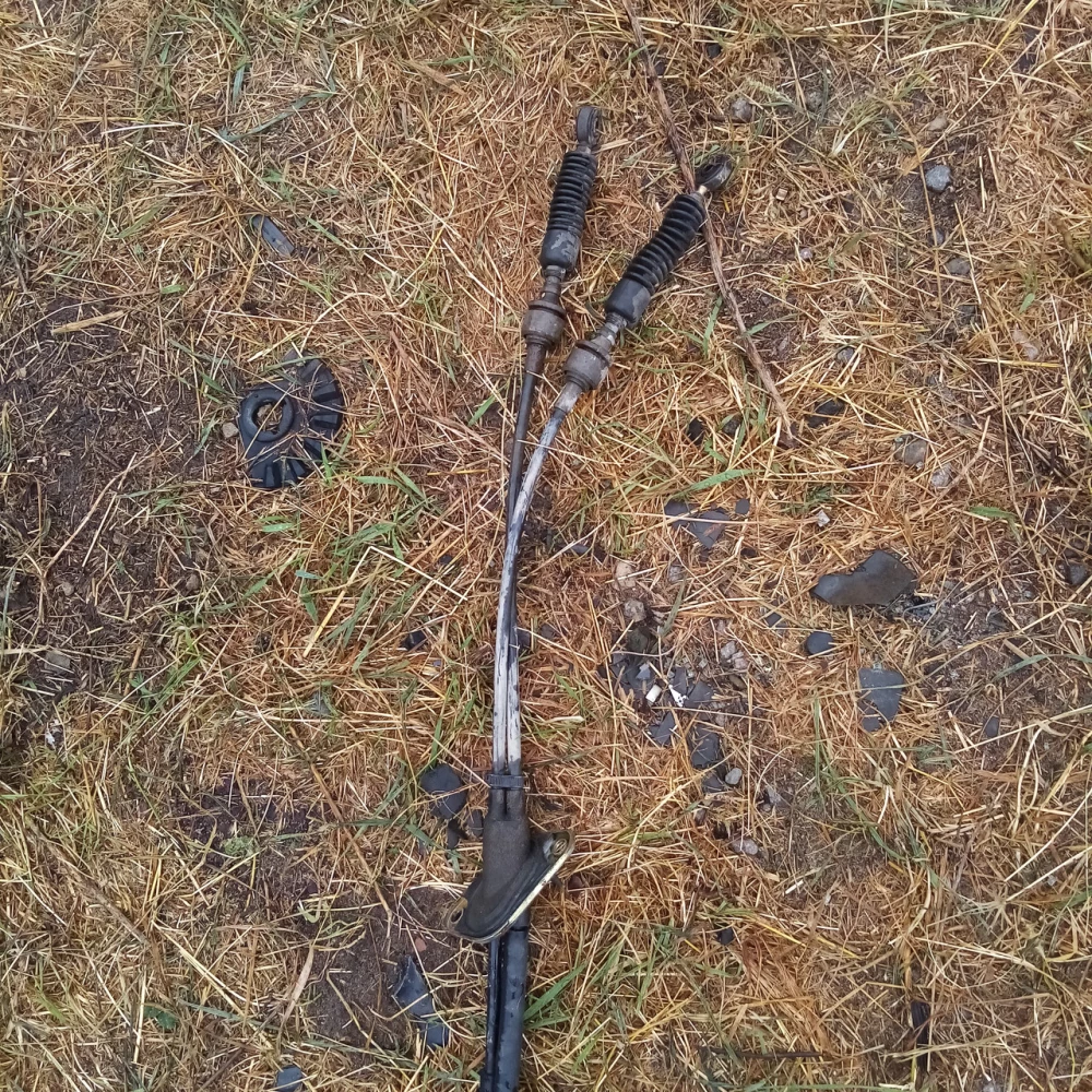 Кулиса взборе Mitsubishi Carisma