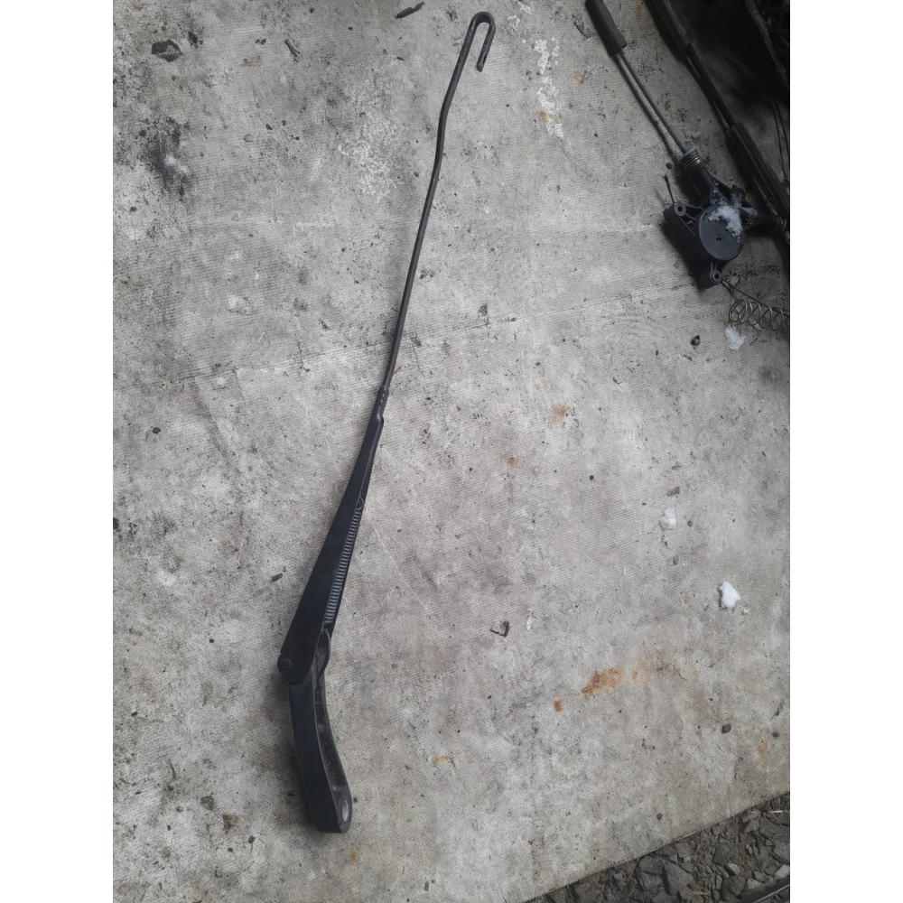 Правый дворник Ford Mondeo mk3