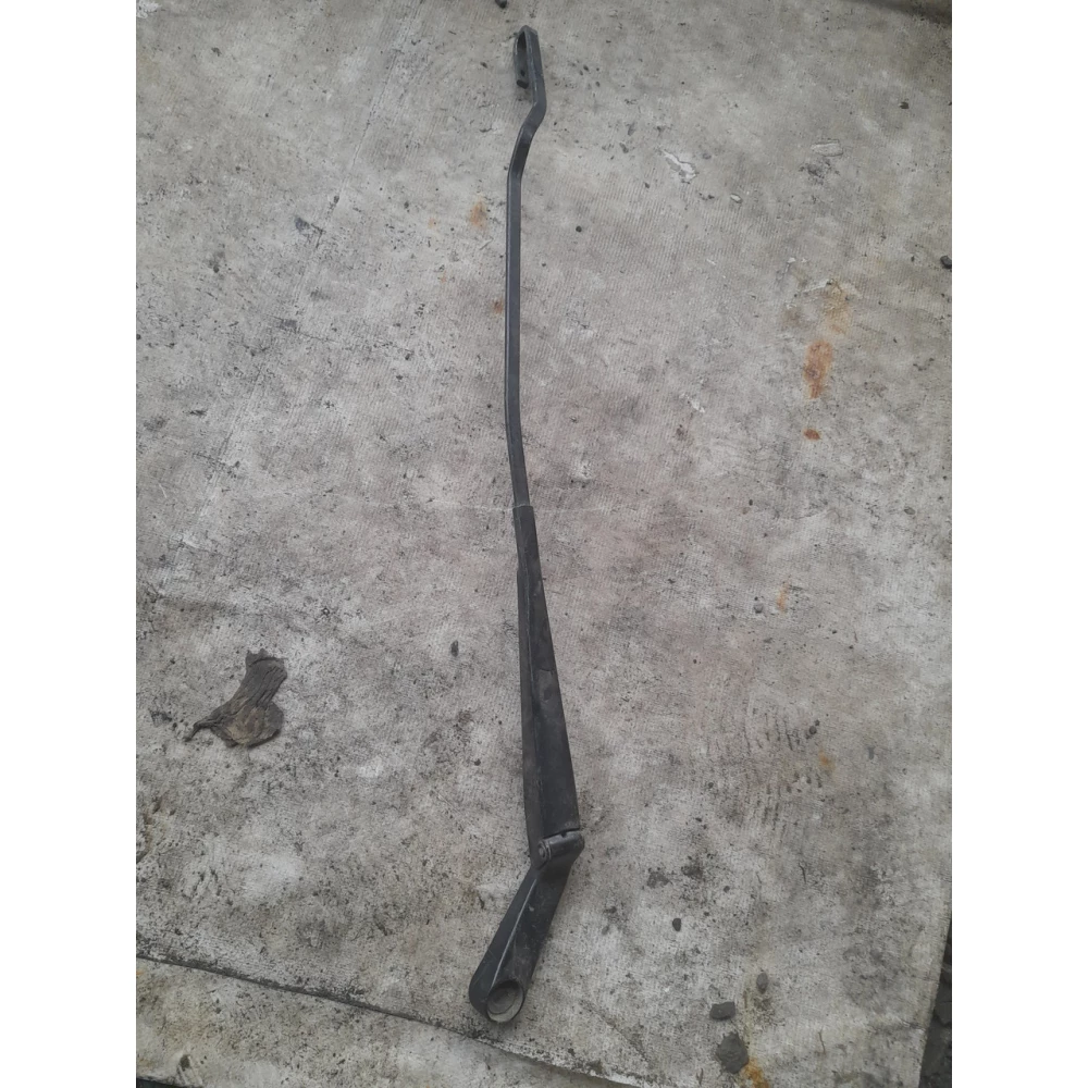 Правый дворник Vw Golf 3