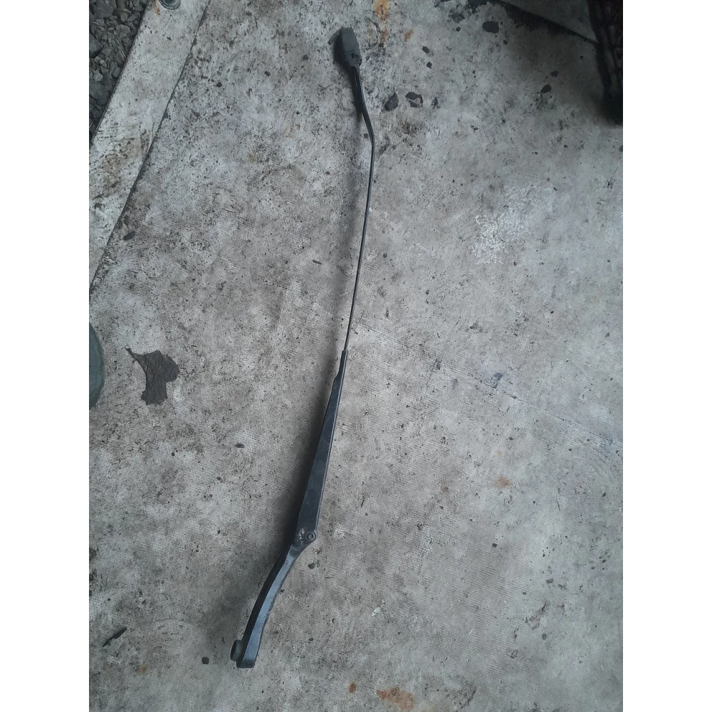 Правый дворник Citroën Berlingo