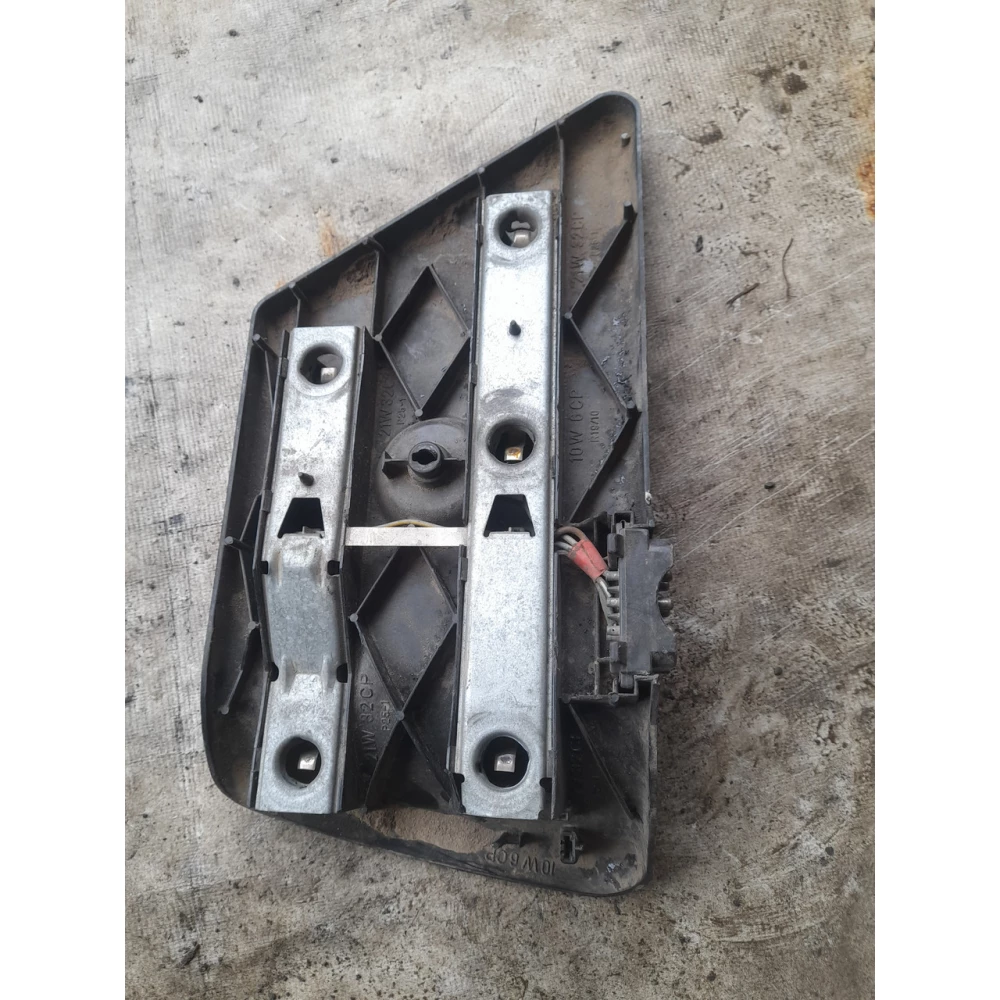 Плата заднего правого фонаря Mercedes-Benz w124