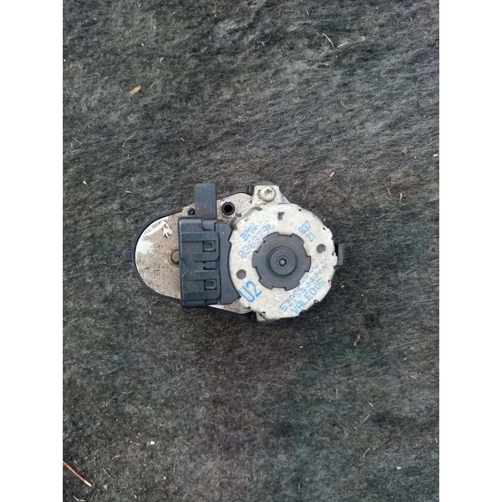 Привод заслонки печки BMW E 39