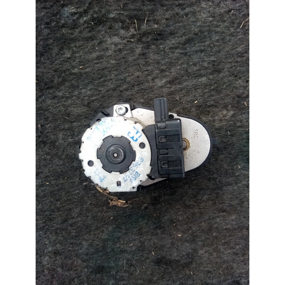 Привод заслонки печки BMW E 39