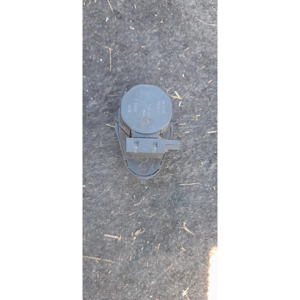 Привод  заслонки  печки BMW E46