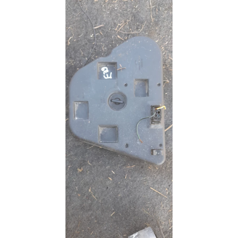 Задняя правая плата фонаряbmw E46