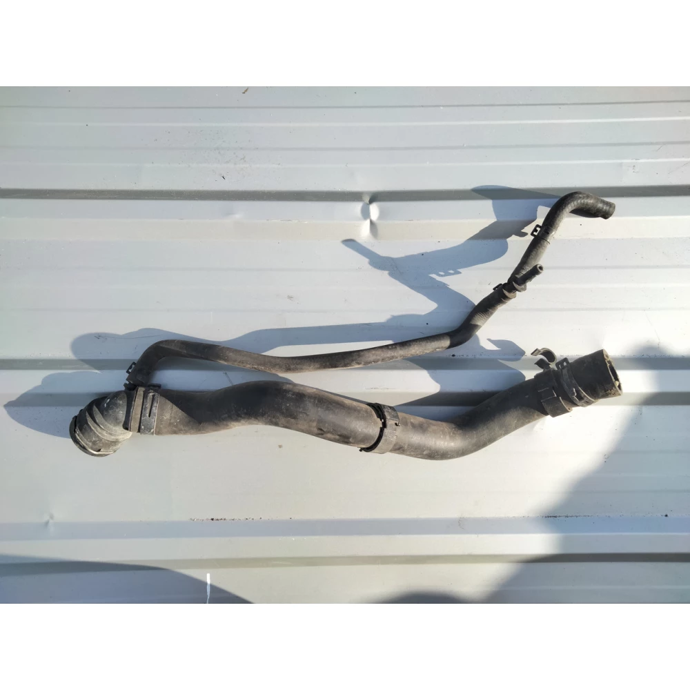 Патрубок системы охлаждения (радиатора двигателя верхний) VOLKSWAGEN Caddy 3 (2004—2010) 1KO 122 101 BG