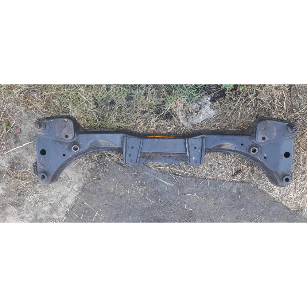 Передний подрамник BMW E46 71541