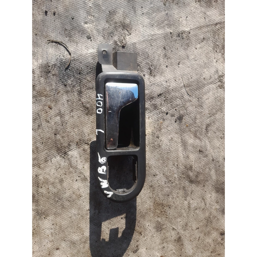 Левая ручка двери Vw Passat B5