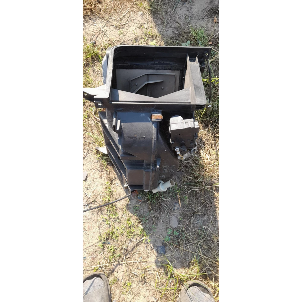 Корпус радиатора печки Volvo v40