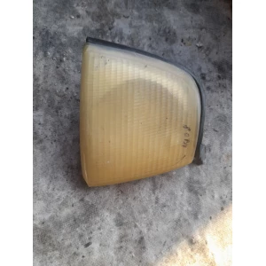 Изображение товара -  Передний правый поворотник Audi 80 b4