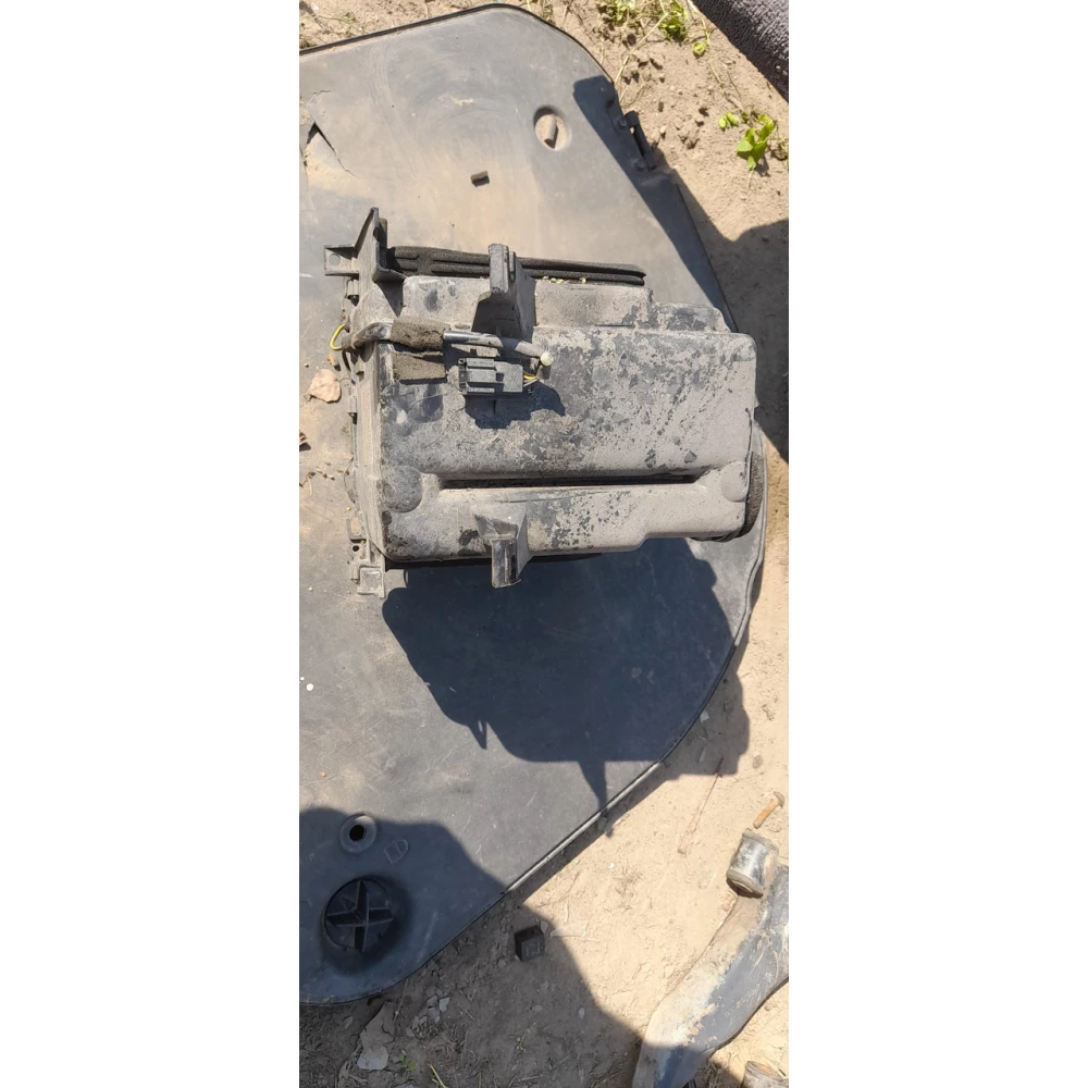 Радиатор кондицинера Volvo V40