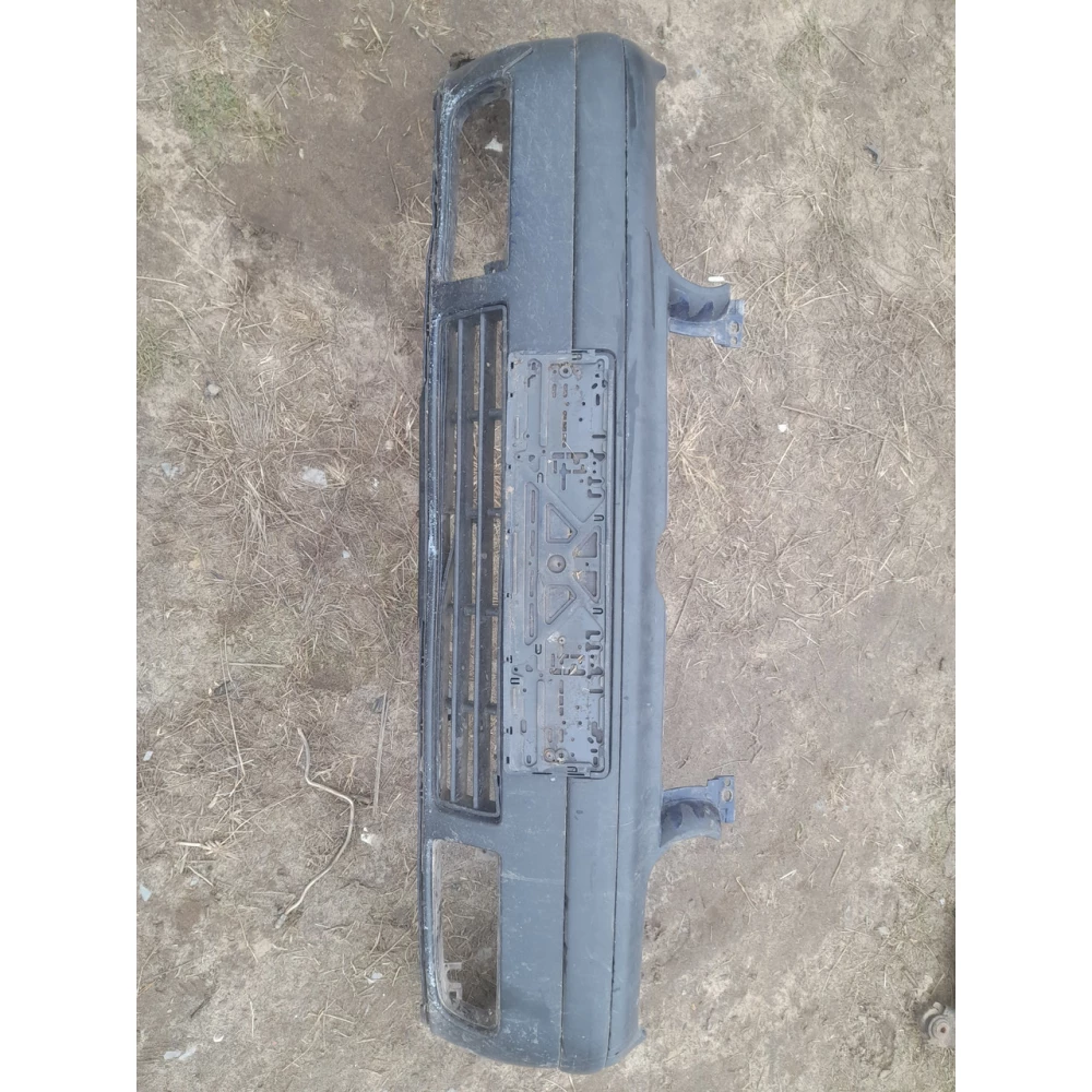 Передний бампер Vw Golf 4 универсал  1J0807221