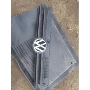 Изображение товара -  1j0853651H Решотка  радиатора  Vw Golf 4