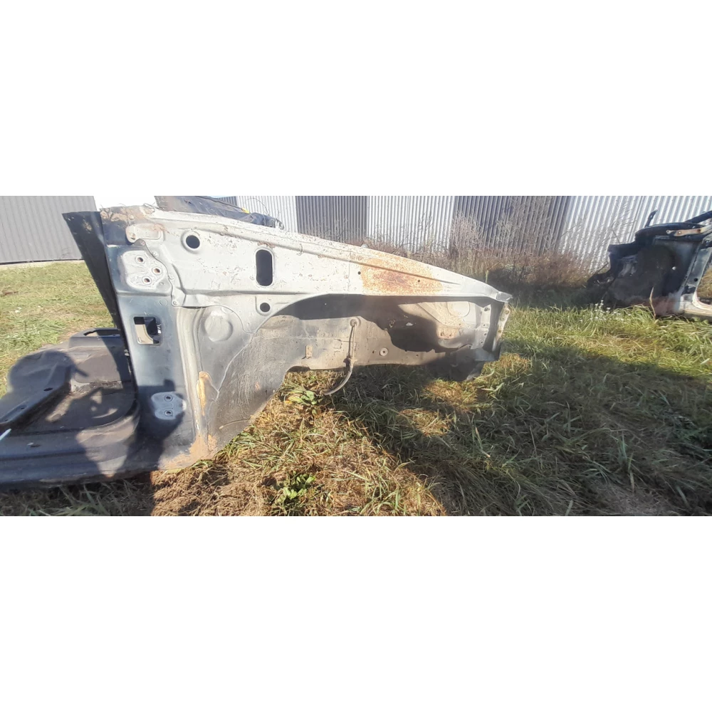 Правый лонжерон Volvo v40