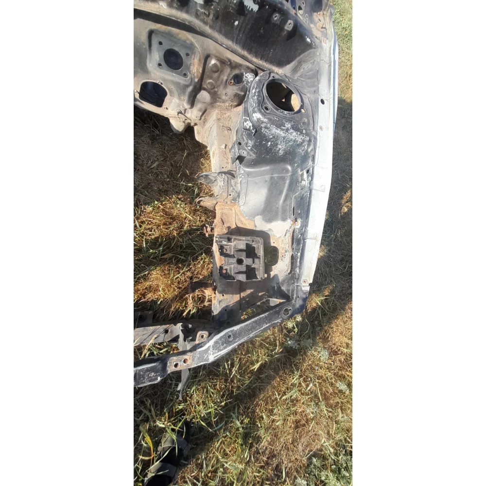 Левый лонжерон Volvo v40