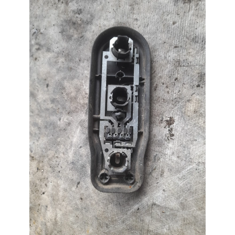 2496339 плата заднего правого фонаря Bmw E39