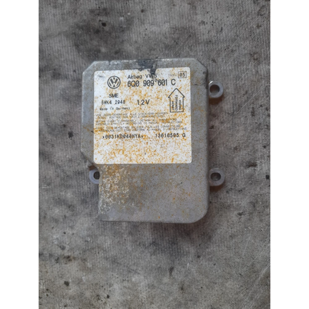 6q0909601C блок управления  Airbag  Skodа Fabia