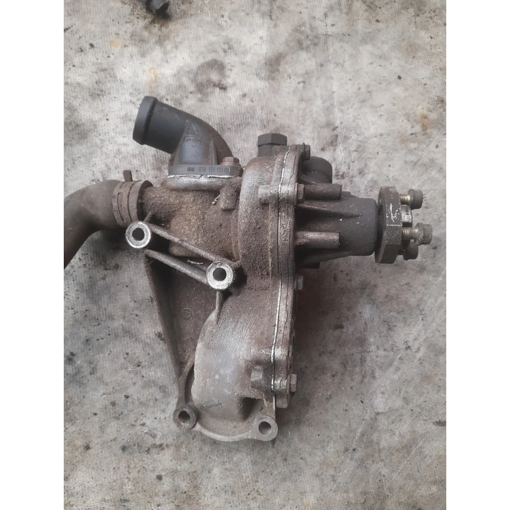 Помпа Audi A4 1.9 TDI  000055888