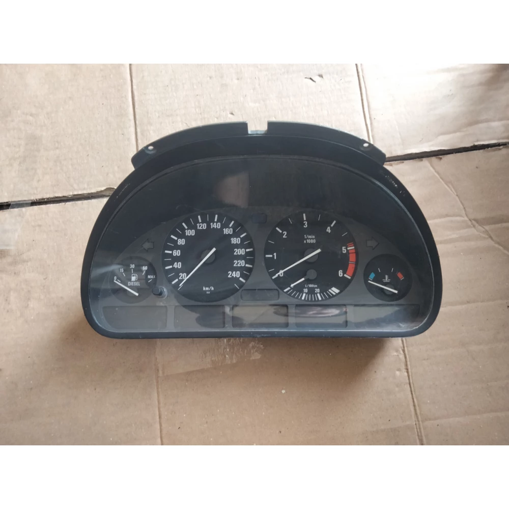 87001313 приборная панель BMW E39 2.5 tds