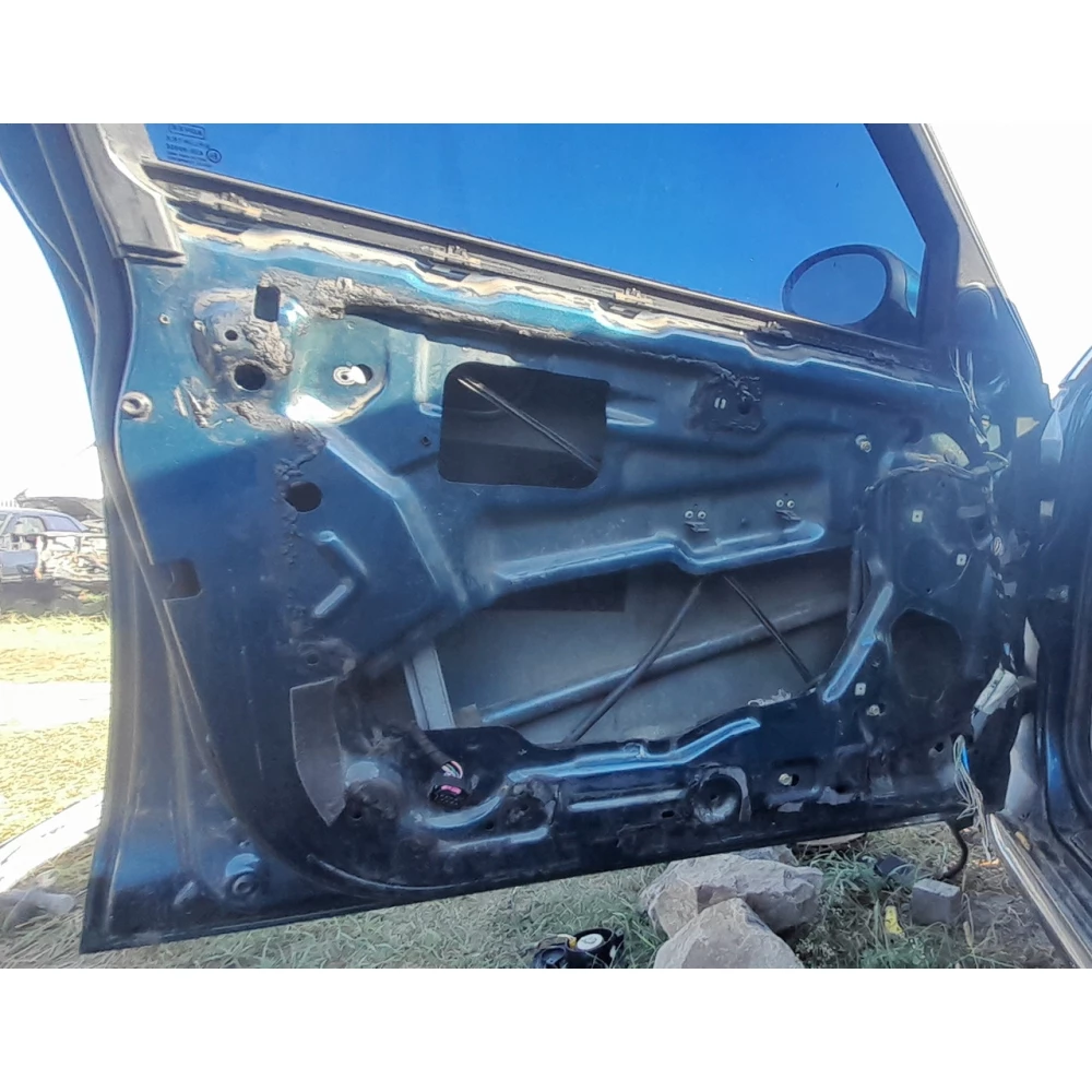 Передняя левая дверь Rover 75