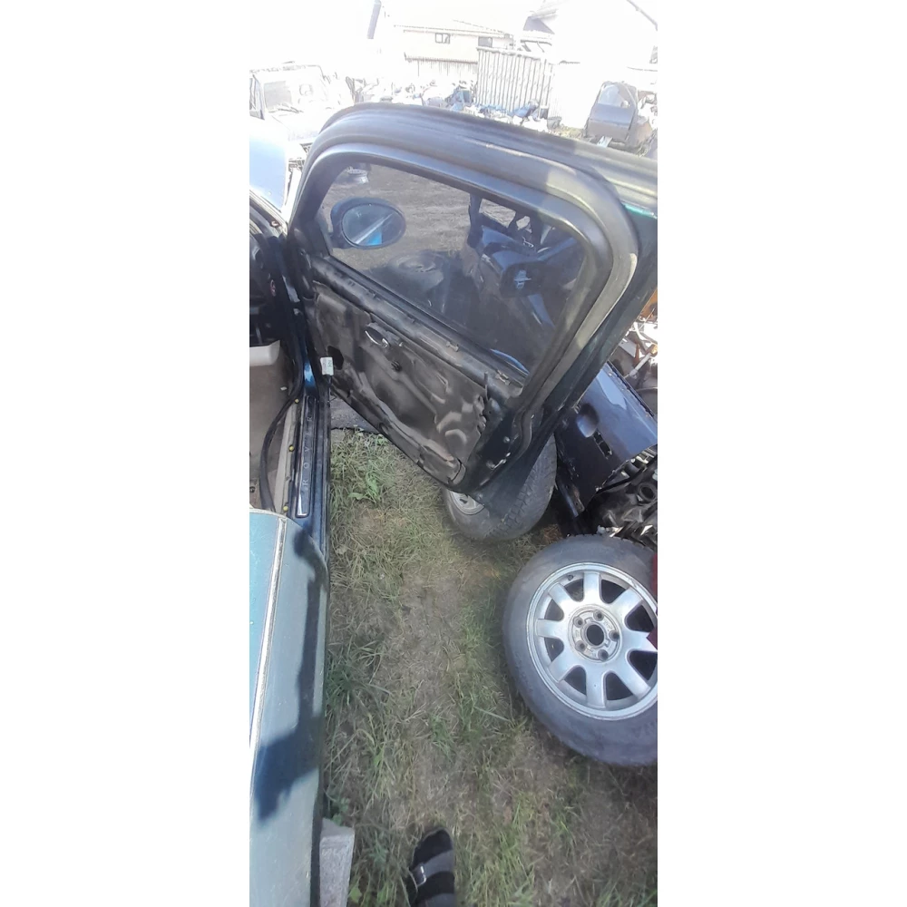 Передняя правая дверь Rover 75