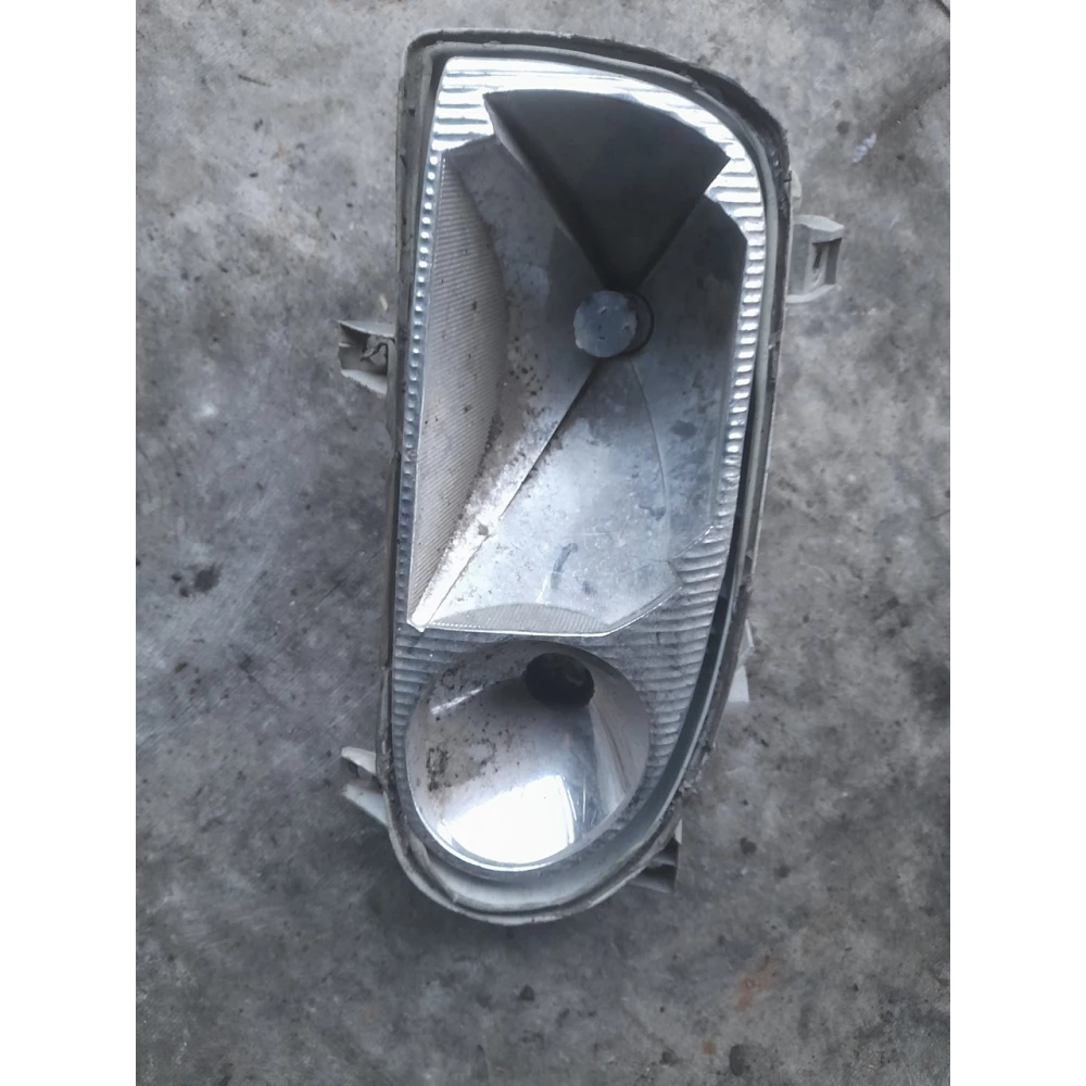 Корпус правой фары Vw Golf 3