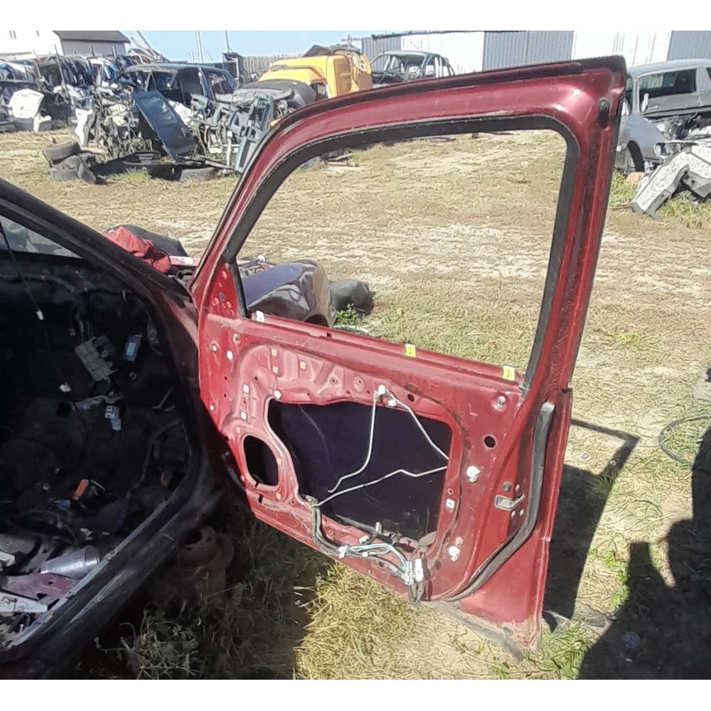 Передняя правая дверь Toyota Camry 10