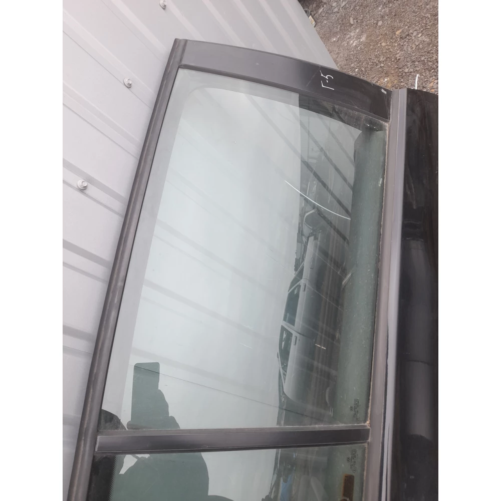 43R001057 задне правое  скло двери Vw Golf 5