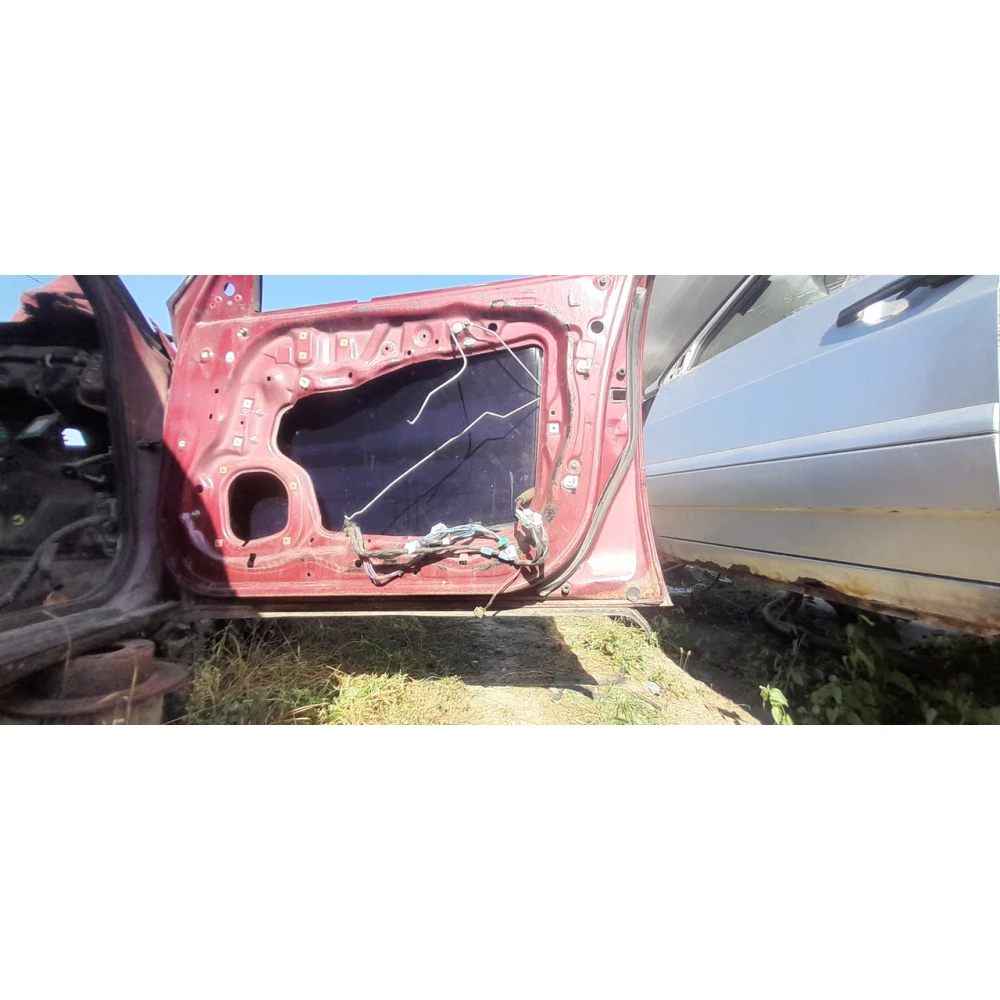 Передняя правая дверь Toyota Camry 10