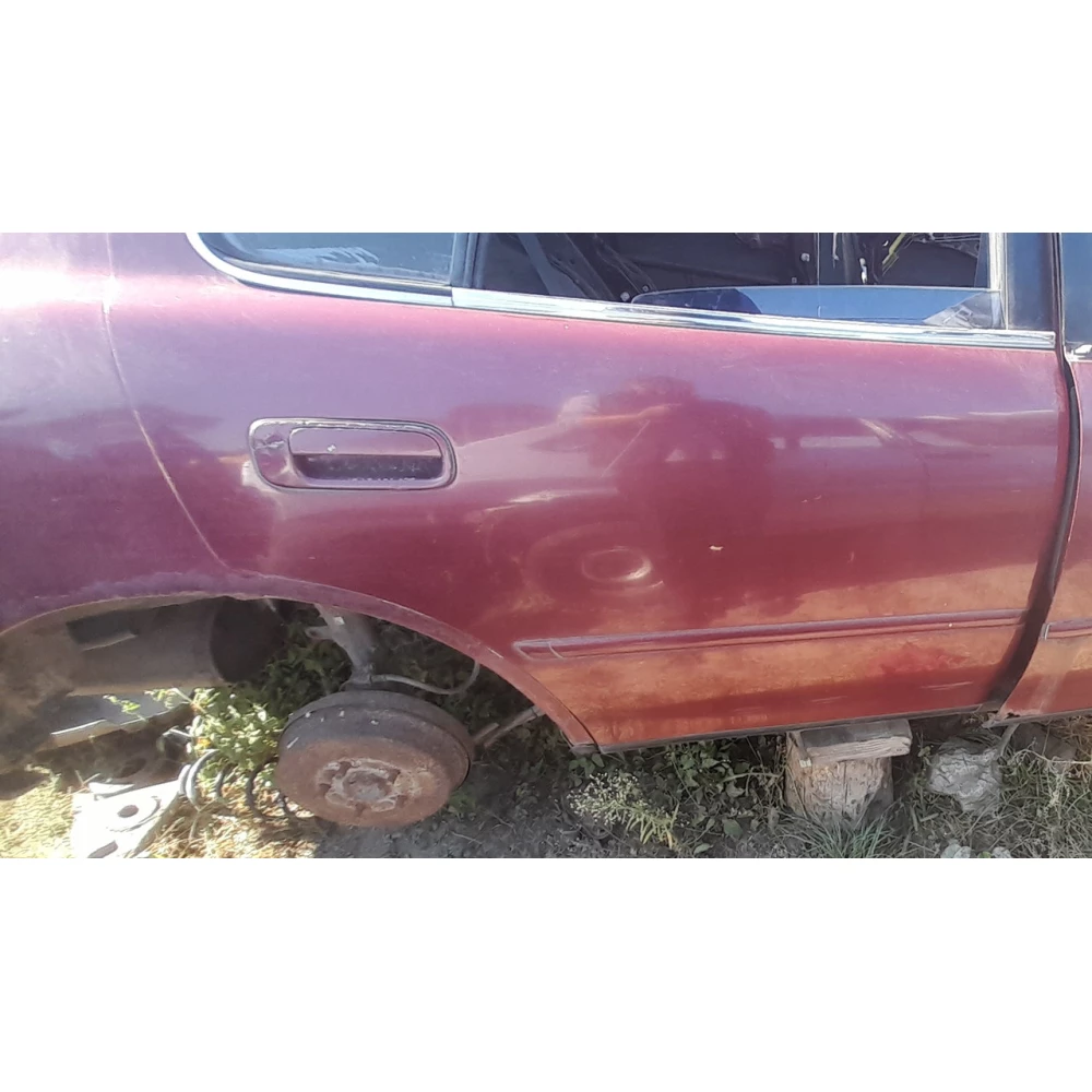 Задняя правая дверь Toyota Camry 10