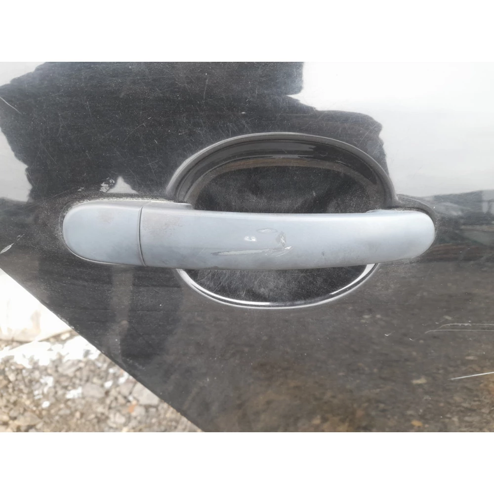 Задняя правая  ручка двери Vw Golf 5