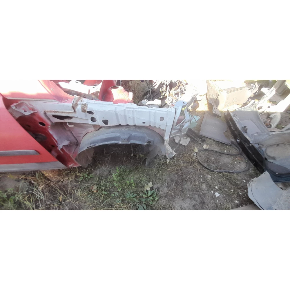 Правая четверть   Opel Combo