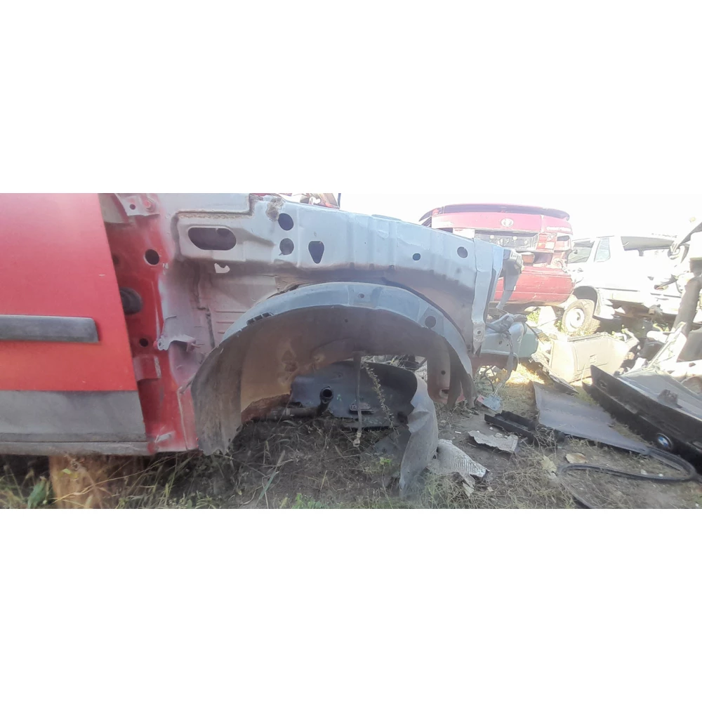 Правая четверть   Opel Combo